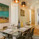Apartment 2bdr With Balcony By Lovelystay Lissabon