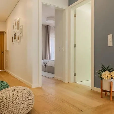 2bdr With Balcony By Lovelystay Appartement *