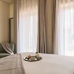 2bdr With Balcony By Lovelystay